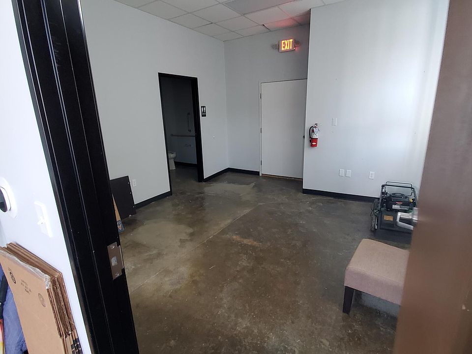 1st image of 123 N Bridge St Suite 5