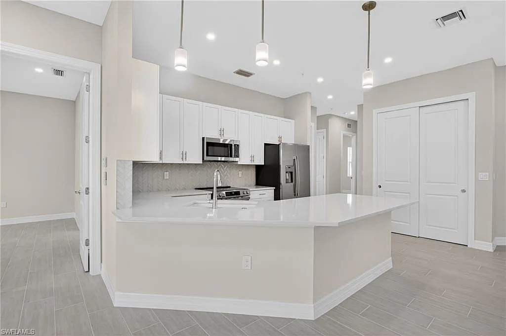 3 bed, 2.0 bath, 1509 sqft, $3,000 — Photo 4