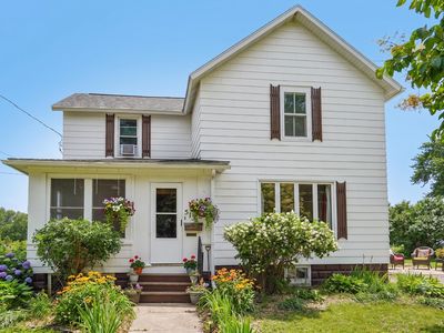 513 Waterloo St, Columbus, WI, 53925