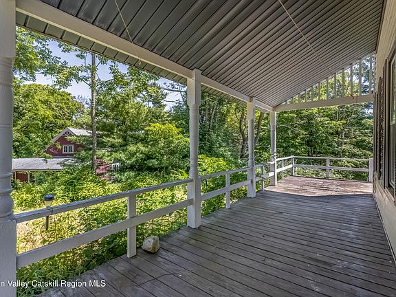 3rd image of 188 Henry Road