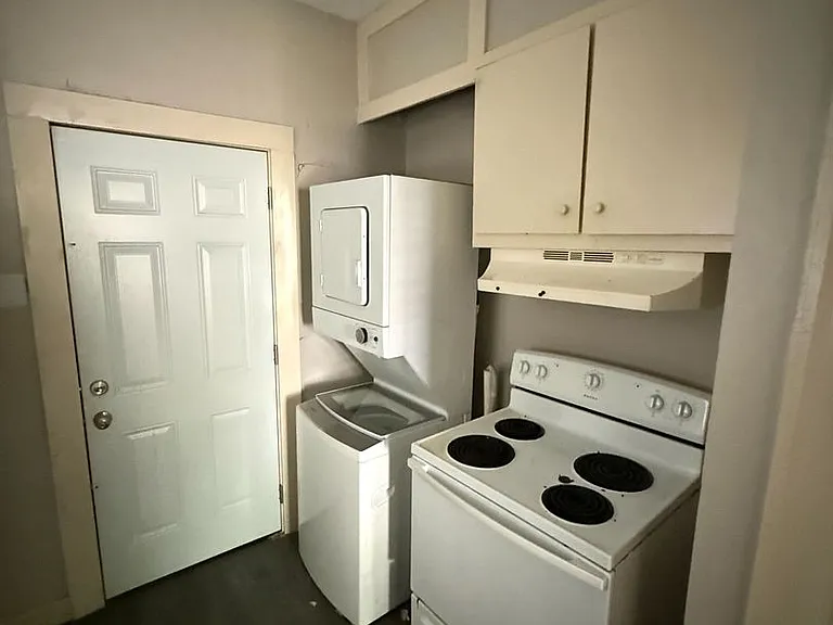 3808 Northview Dr — Photo 4