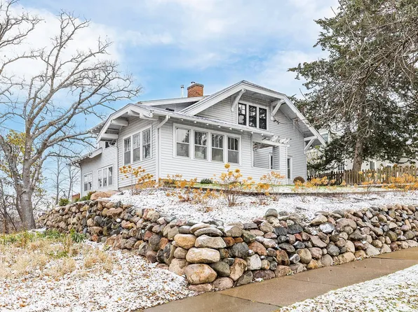 173 2nd St, Excelsior, MN 55331