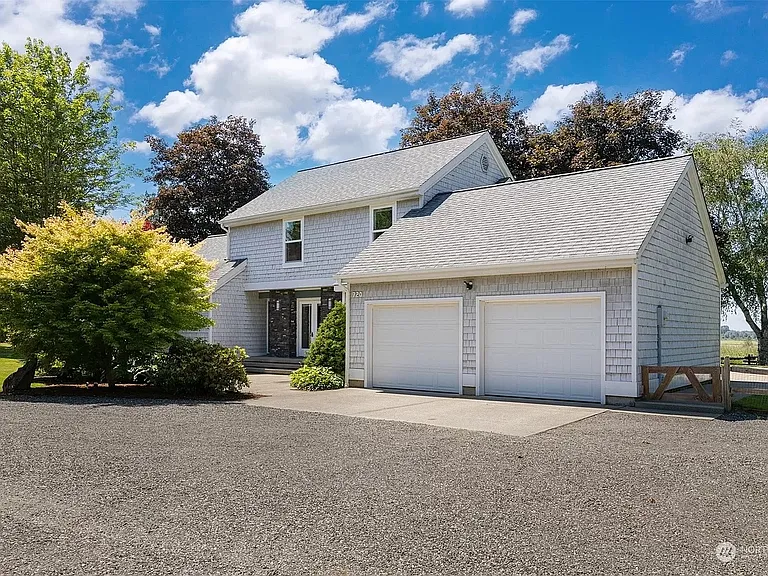 720 Van Dyk Rd — Photo 6