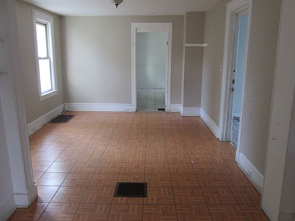 Additional Living Room