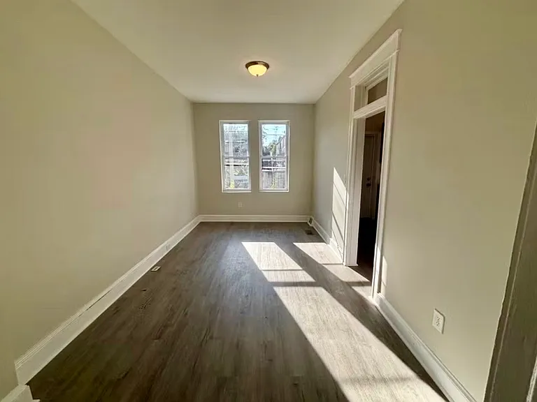 418 N Loudon Ave — Photo 4