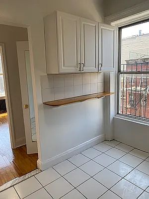 2nd image of 358 Broadway #4