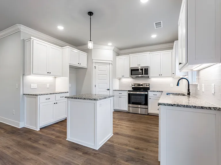 5 Stonehaven Dr — Photo 8