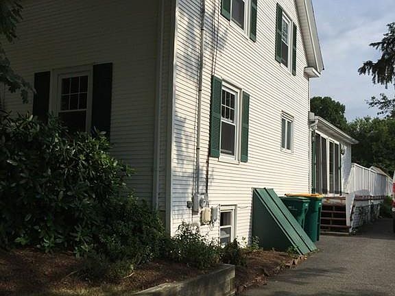 2nd image of 23 Railroad Ave