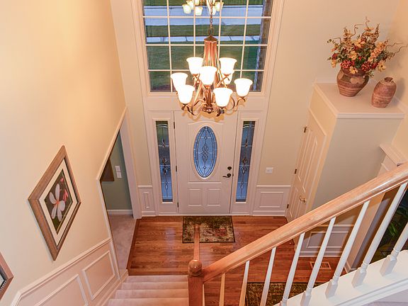 4th image of 50539 Top Of Hill Ct