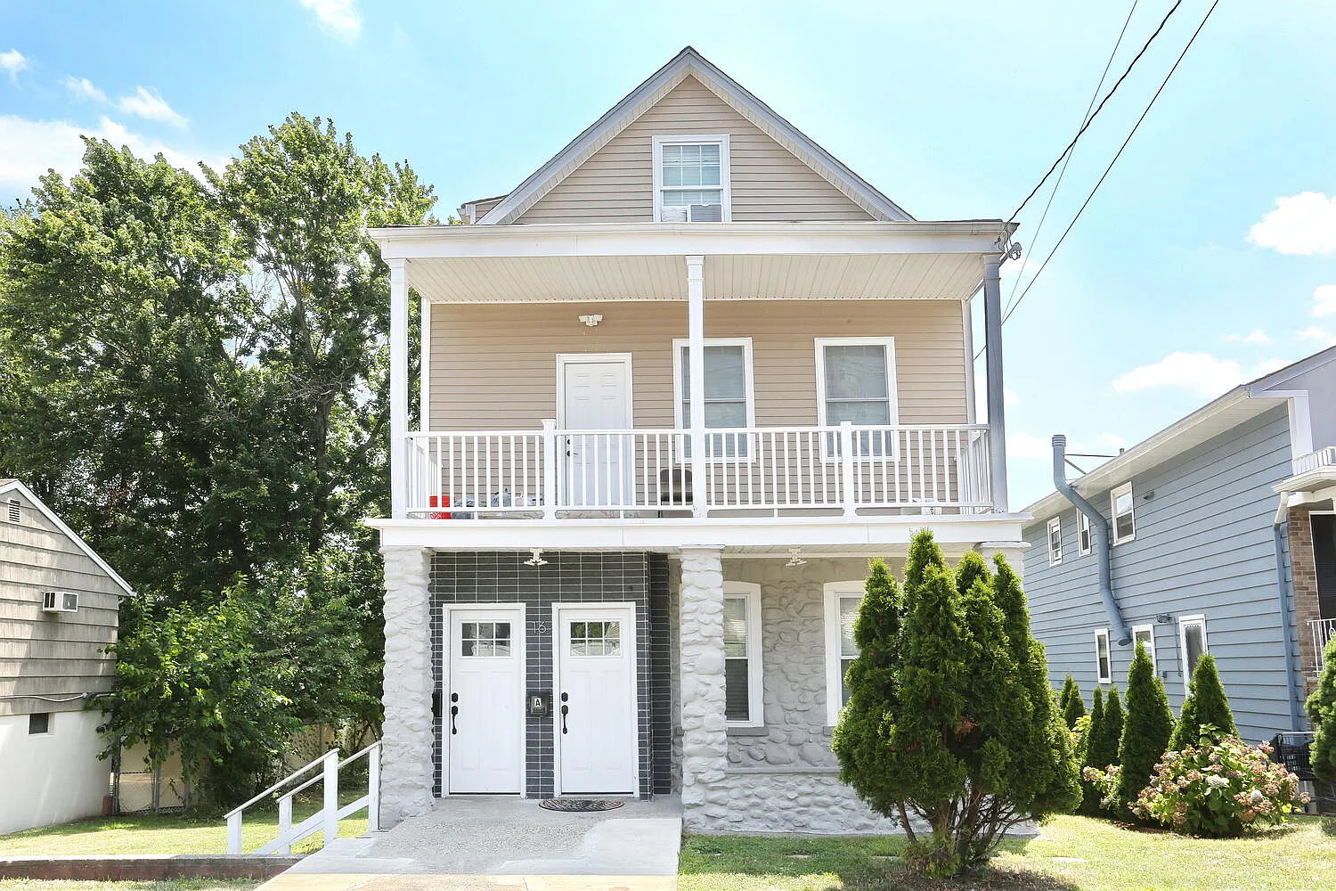 16 Boyd St — Photo 1
