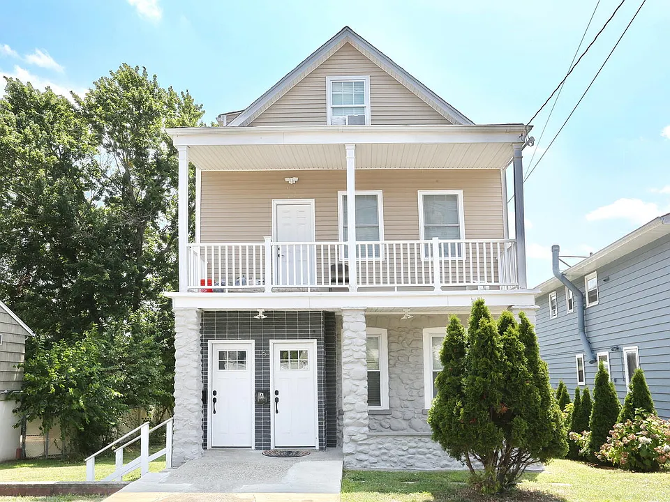 16 Boyd St