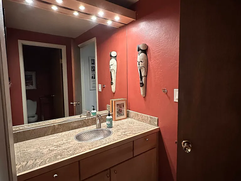 111 Basque Dr — Photo 25