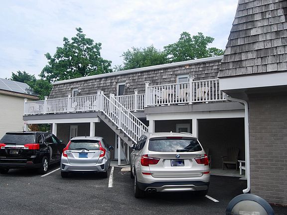 3rd image of 29 Maryland Ave #104