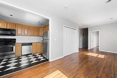 497 Greene Avenue, #4