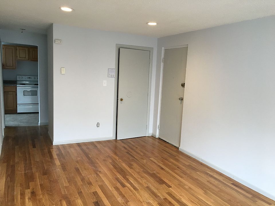 2nd image of 90 Wrentham St APT 9