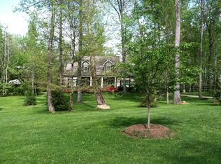 110 Deerfield Ln, Lenoir City, TN 37772