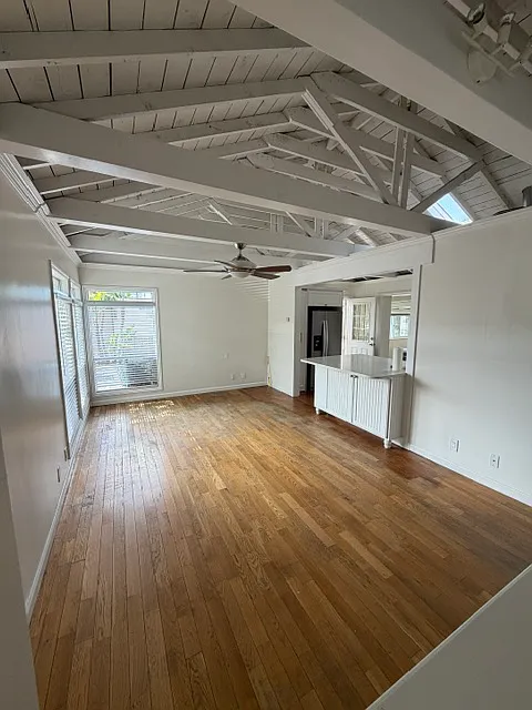 4 bed, 2.5 bath, 1603 sqft, $6,490 — Photo 4