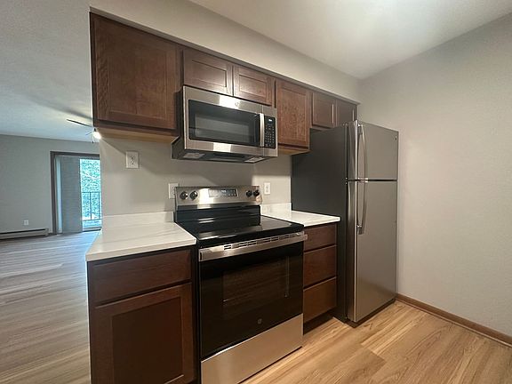 2nd image of 65 Sunfish Ct APT 7