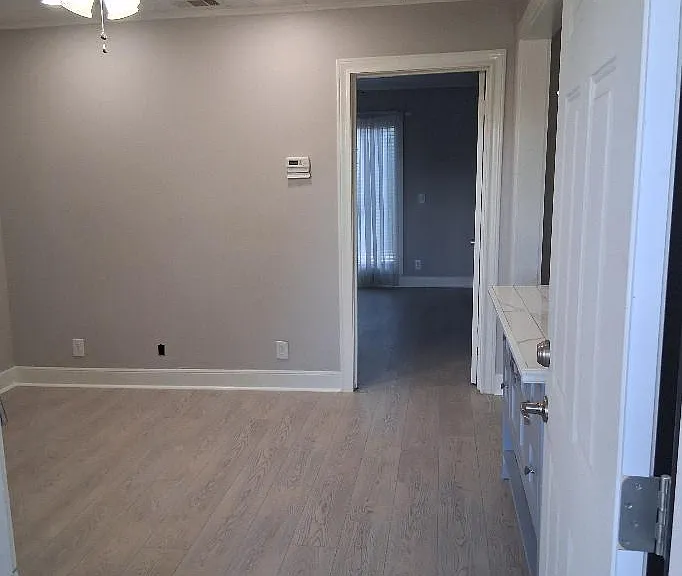813 Raab Ave — Photo 5