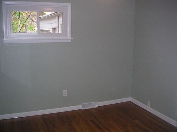 4th image of 277 Inwood Blvd