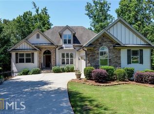 7087 Valley Forge Dr, Flowery Branch, GA 30542