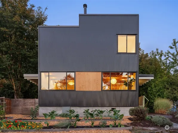 2804 E Spruce Street, Seattle, WA 98122
