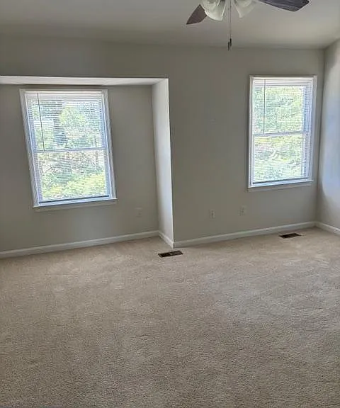 3719 Roxbury Ln — Photo 10