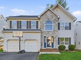 19 Colmart Way, Bridgewater Twp., NJ 08807