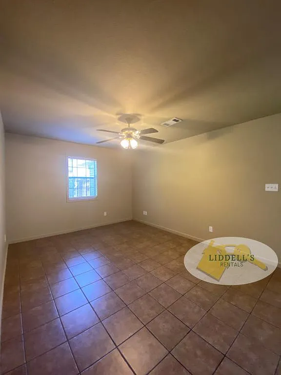 404 Michelle Dr — Photo 4