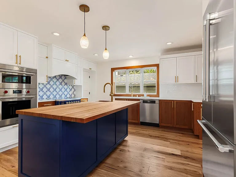 2223 11th Ave E — Photo 11