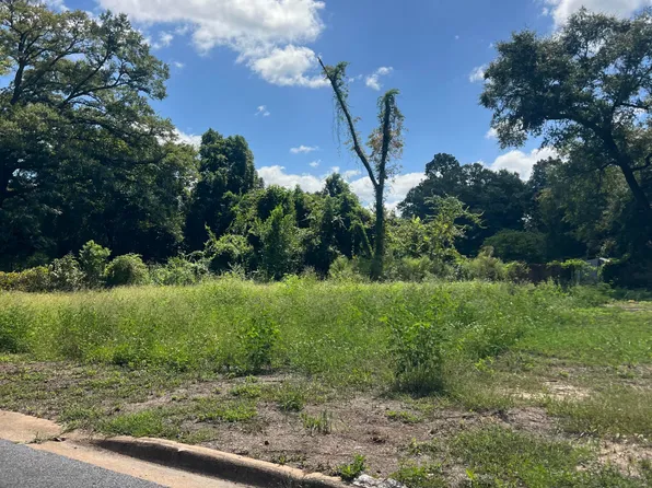 625 W Walnut Ave, Crestview, FL 32536