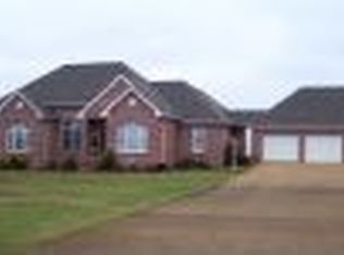 1605 Rodeo Dr, Tuscumbia, AL 35674