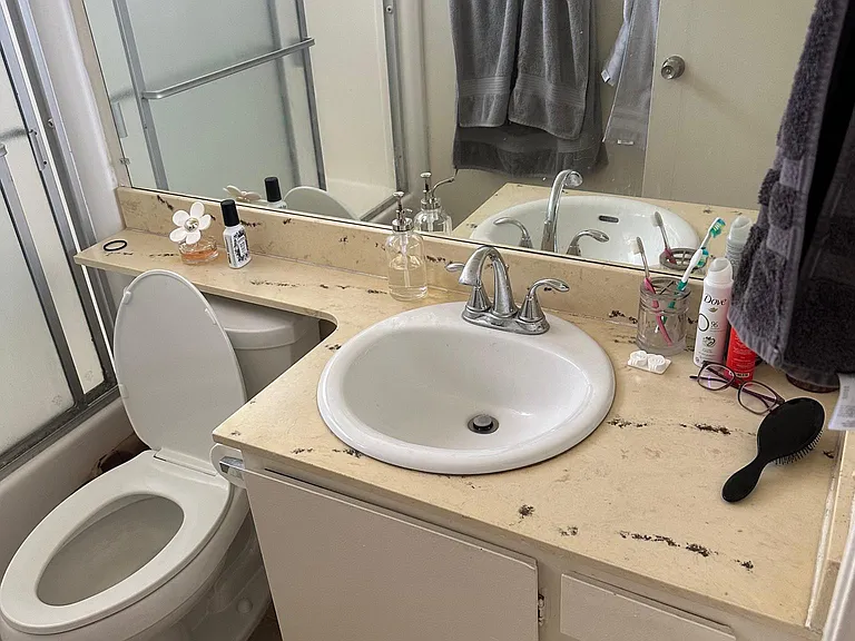 1321 Oliver Ave #9 — Photo 12