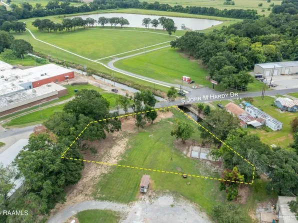 S John Hardy Dr, Abbeville, LA 70510