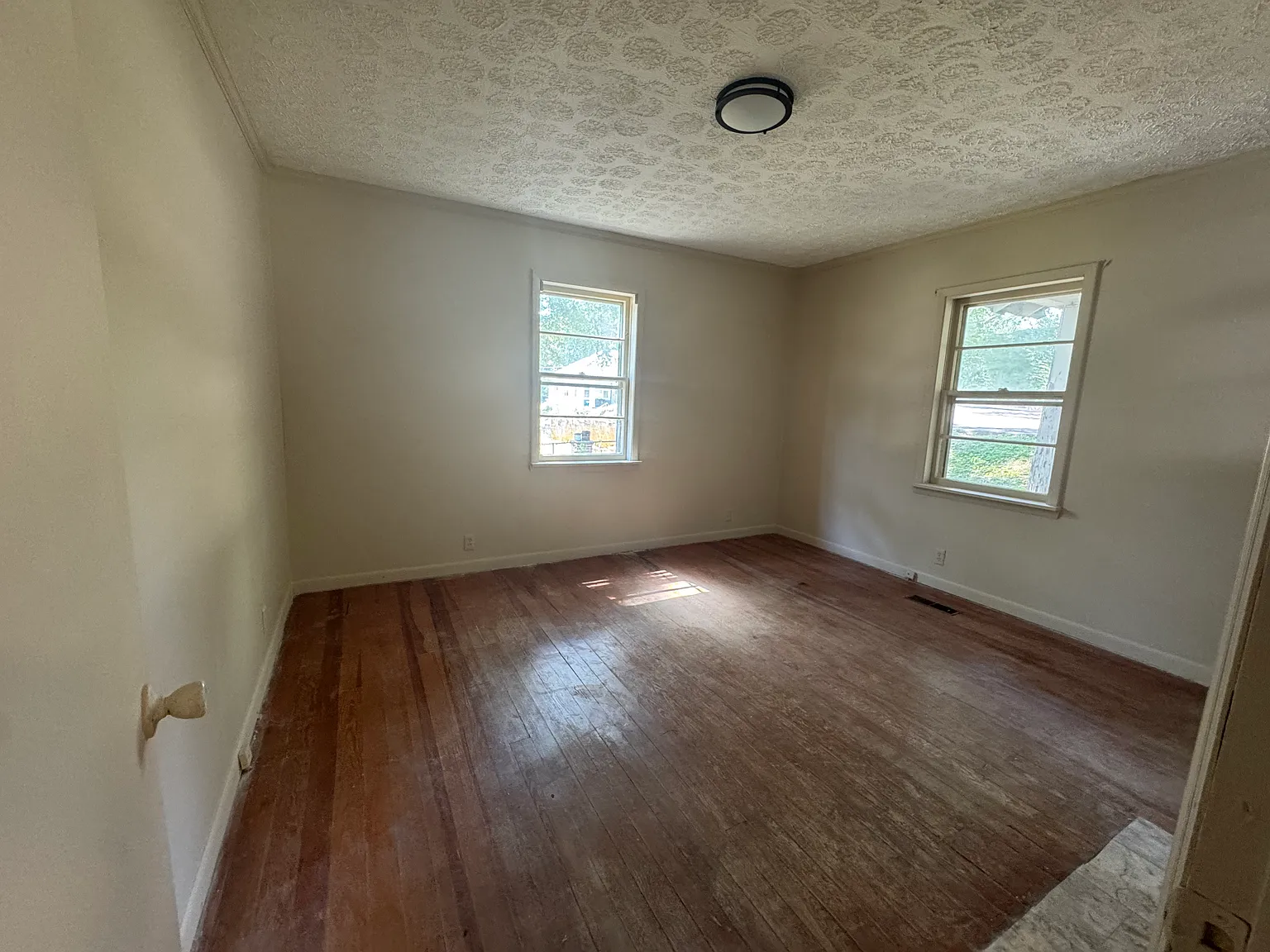 2 bed, 900 sqft, $900 — Photo 4
