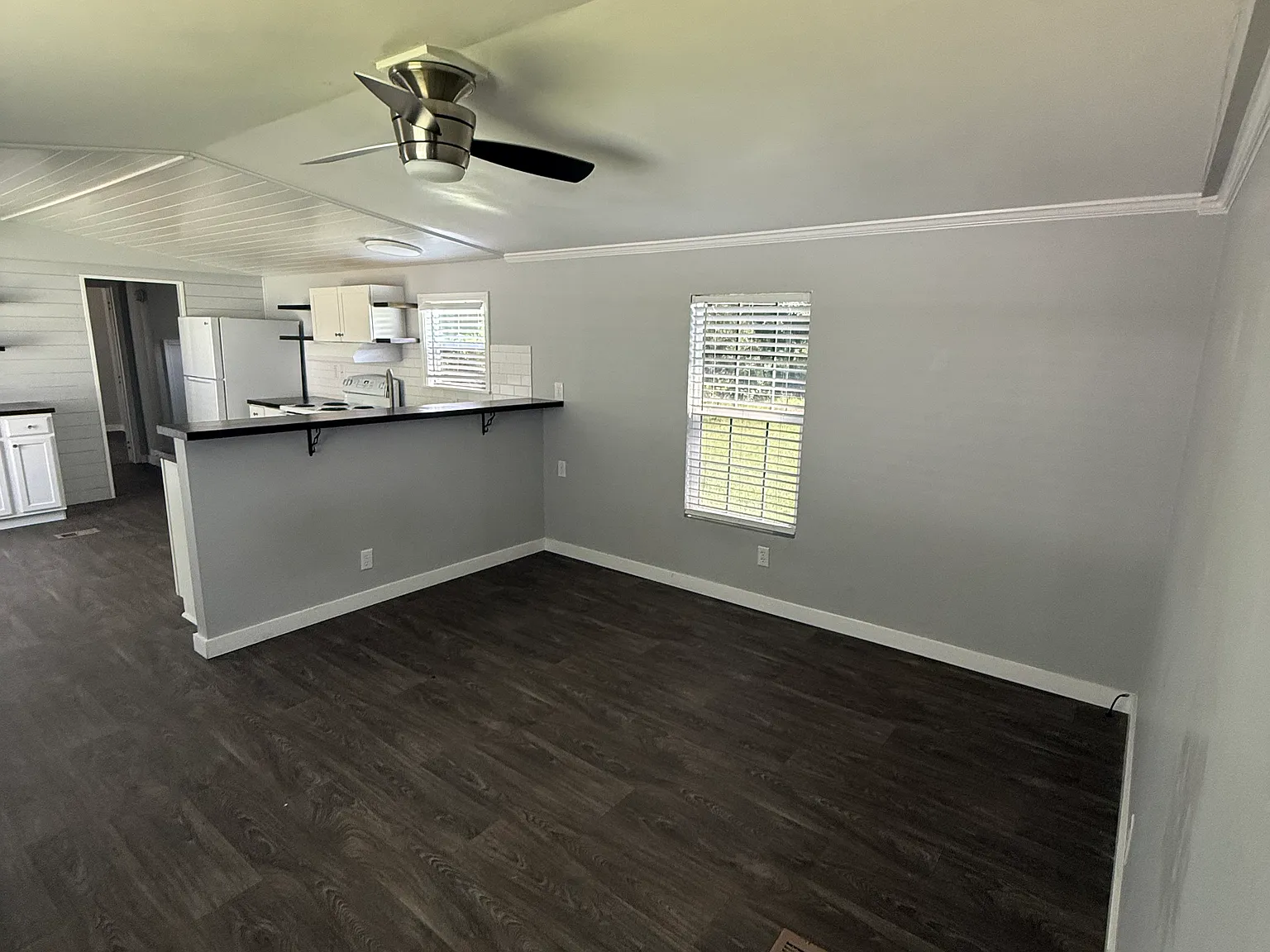 3 bed, 1040 sqft, $1,500 — Photo 3