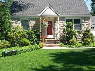 158 Larch Ave, Dumont, NJ 07628