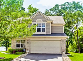 715 E Bayou Ct, Fox Lake, IL 60020