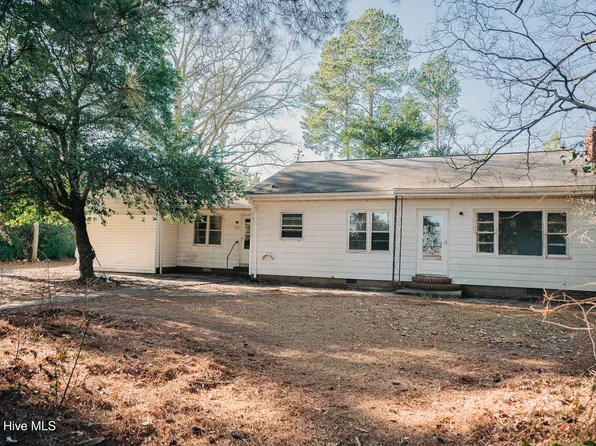 2377 Lyon Landing Road, Elizabethtown, NC 28337