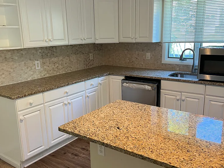 10 Mandeville Ave #12 — Photo 6