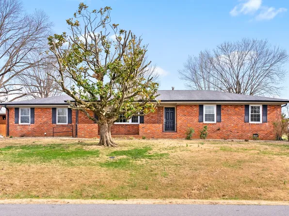 114 Donna Dr, Hopkinsville, KY 42240