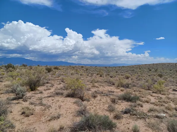 2701 Braunfels St NE, Rio Rancho, NM 87144