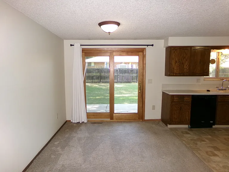 928 Silver Leaf Pl — Photo 9