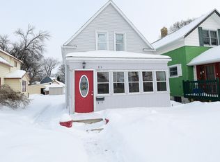 713 Walnut St, Grand Forks, ND 58201