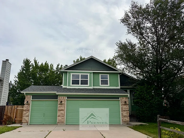 1428 Coolcrest Dr — Photo 2