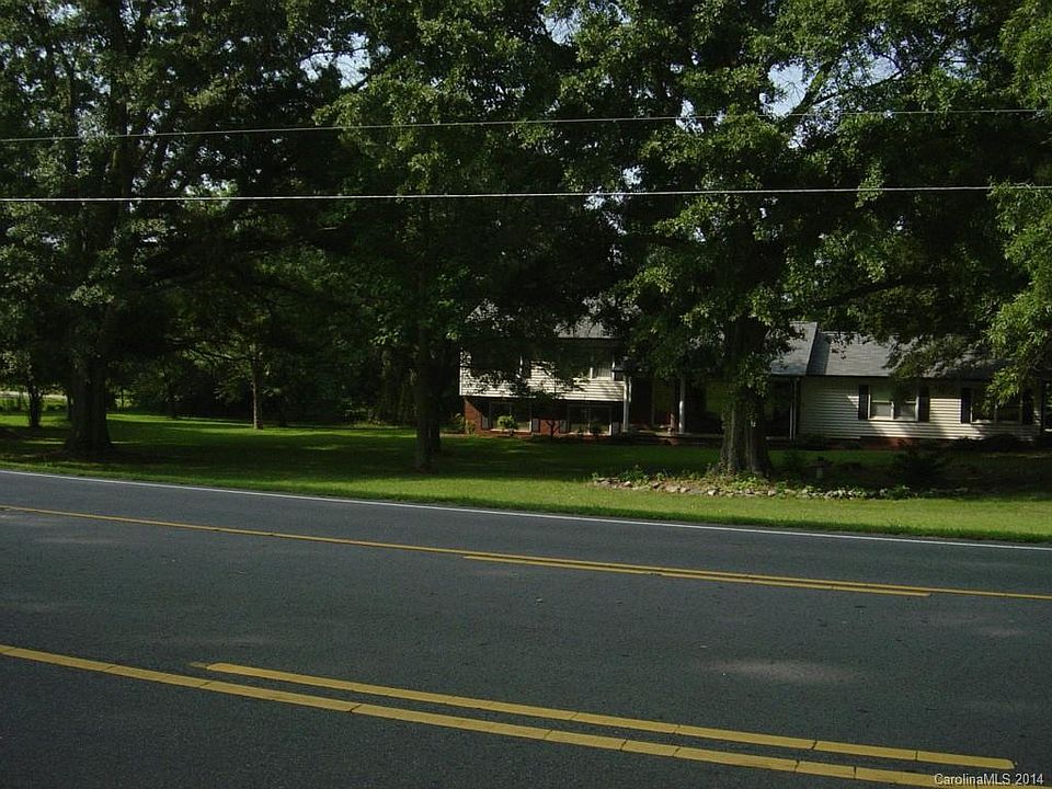 2nd image of 3387 N State Highway 16 Business Hwy