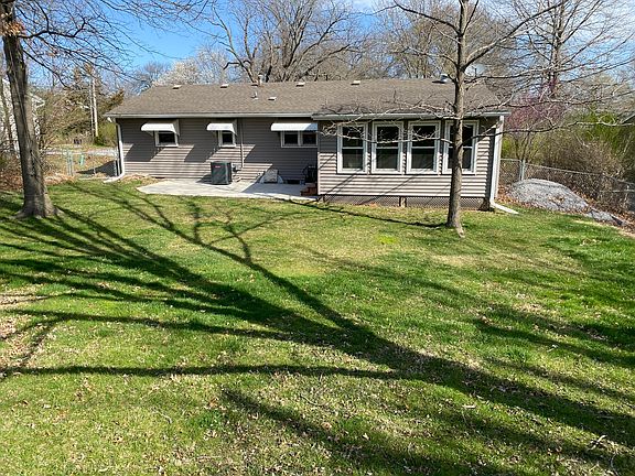 2nd image of 2404 Florida Ct