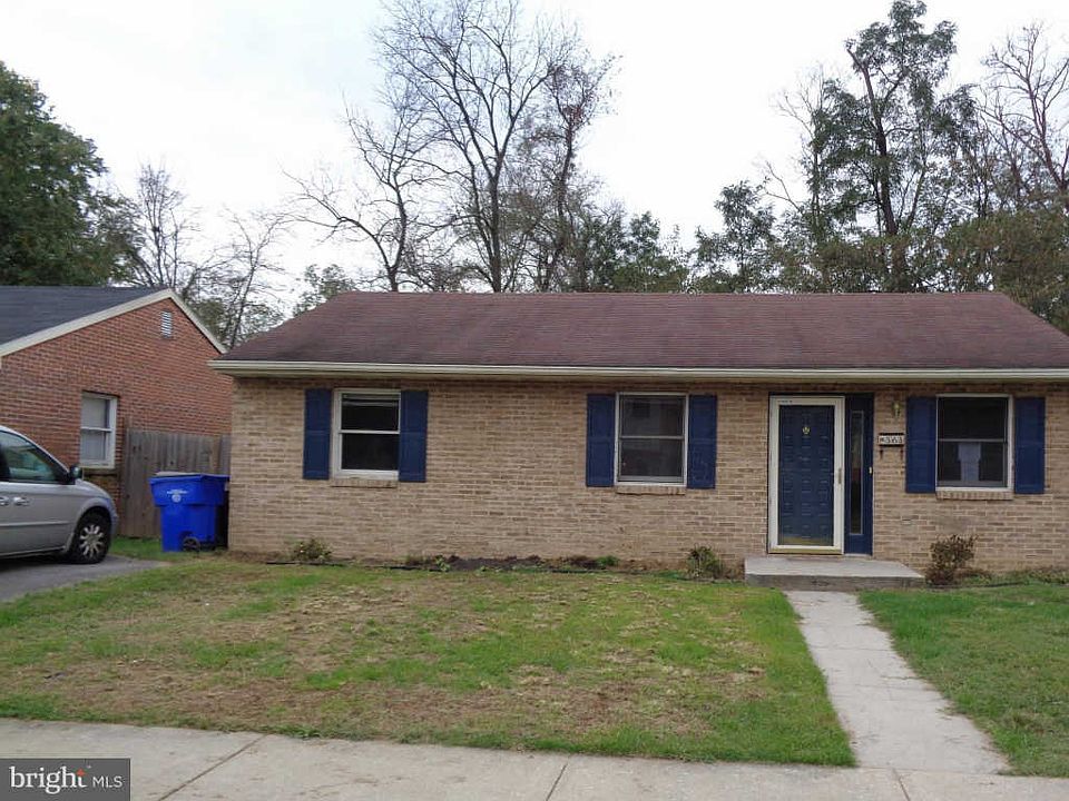 1st image of 363 Yorkshire Dr