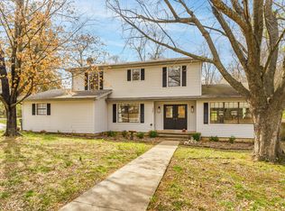 1961 E Overcrest St, Fayetteville, AR 72703