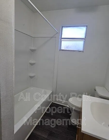 1135 Fairview Ave — Photo 9
